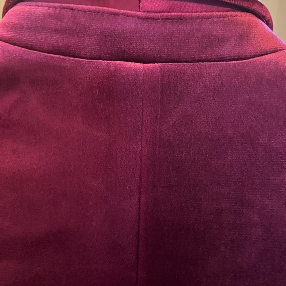 Express Women's Velvet Blazer - Picture 6 of 9
